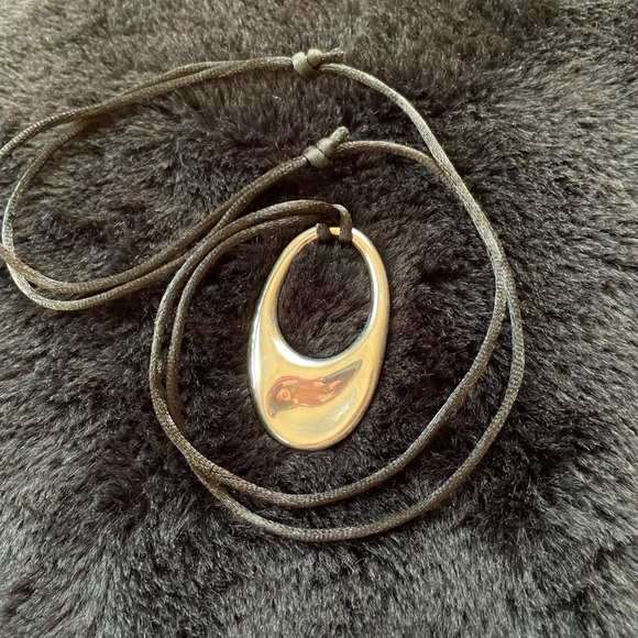 Silver Tone Adjustable Necklace - Picture 2 of 3